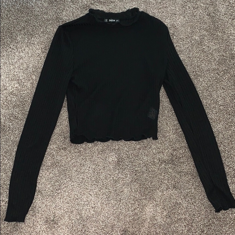 Black crop top
